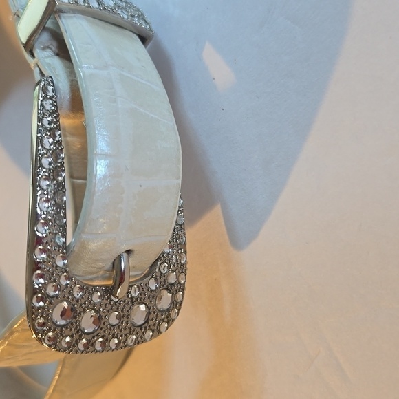 Liz Claiborne Cream Bling Leather Embossed Belt w/ Sparkle Rhinestones Sz.Medium - Picture 2 of 11